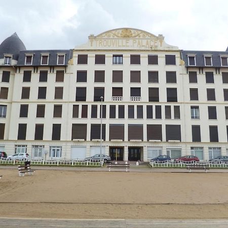 Paradis Les Pieds Sur Le Sable Trouville Palace 외부 사진
