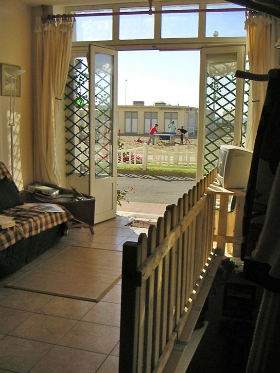 Paradis Les Pieds Sur Le Sable Trouville Palace 객실 사진